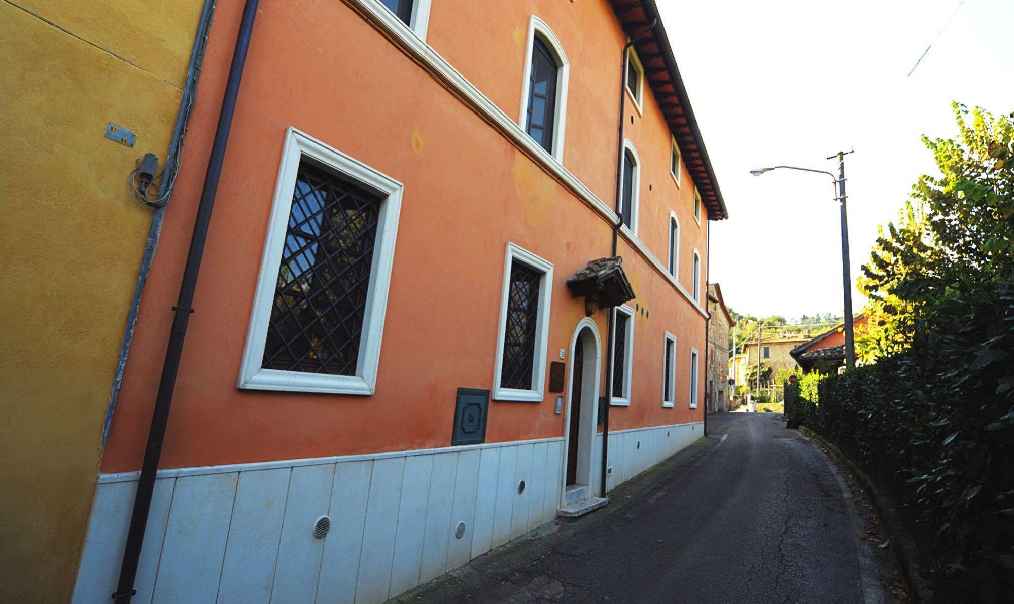 Residenze L'Uncinaia Holiday House Perugia Dış mekan fotoğraf