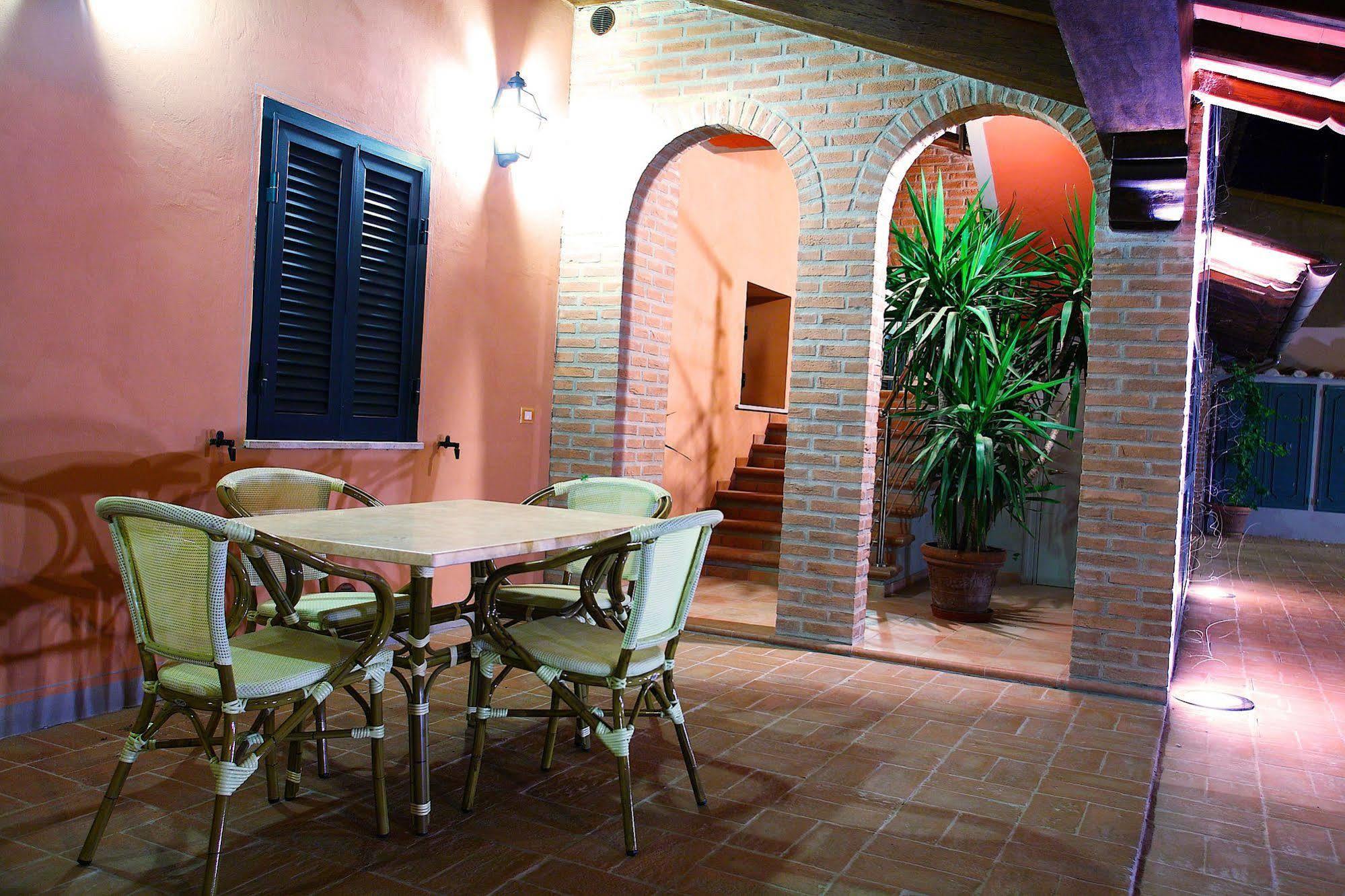 Residenze L'Uncinaia Holiday House Perugia Dış mekan fotoğraf